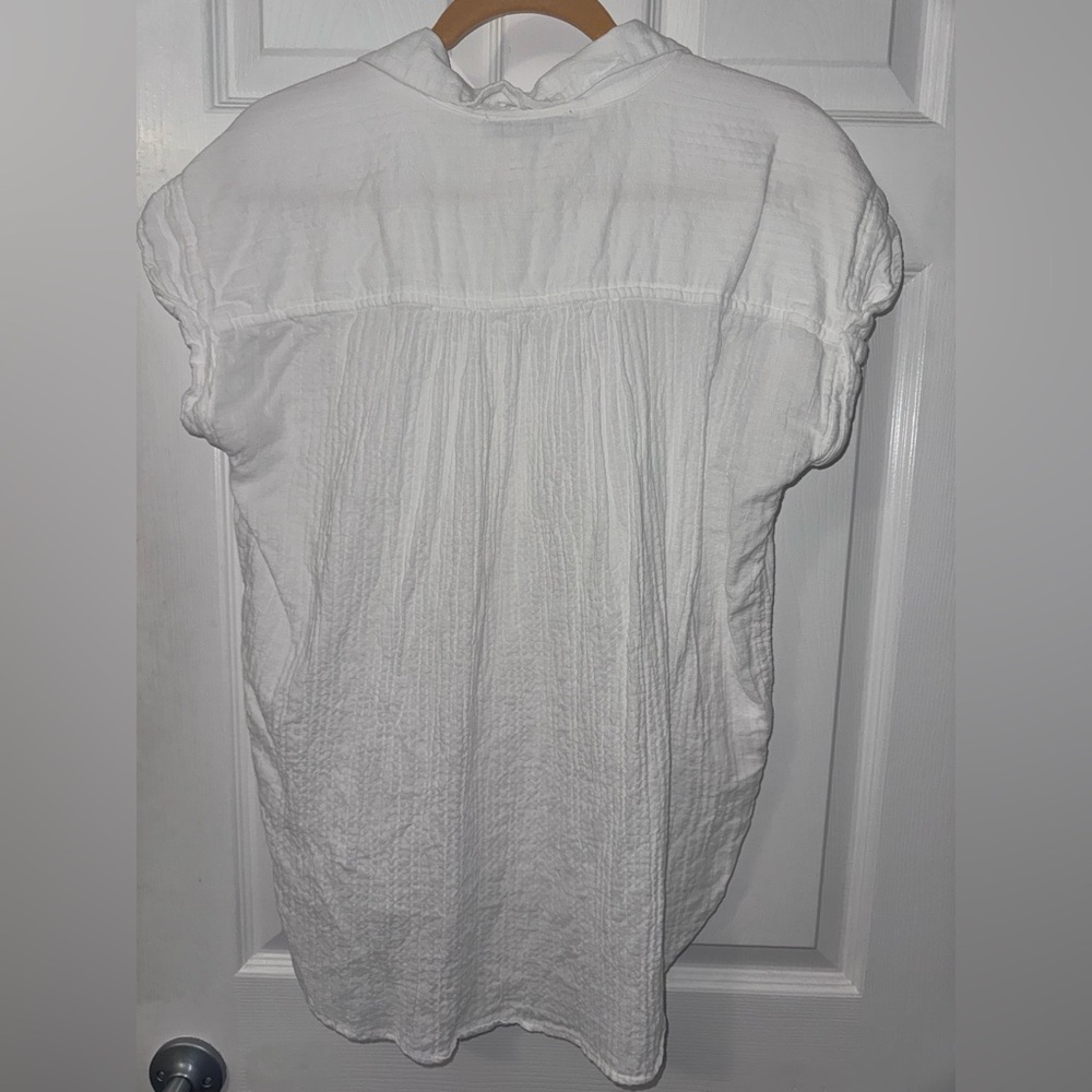 LOFT White Textured Short Sleeve Button Down Blouse - Picture 3 of 6